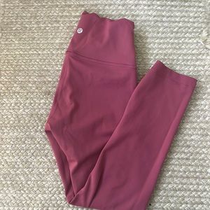 Lululemon Wunder Train High Rise 24”